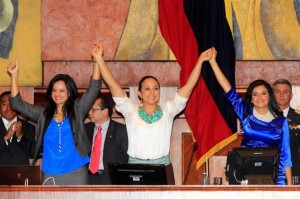 “En nuestra Asamblea tenemos la presidenta más joven de Latinoamérica y hasta del mundo. Tenemos la única corte nacional de justicia con estricta equidad de género y a nivel de gabinete mantenemos 40 por ciento de participación femenina 